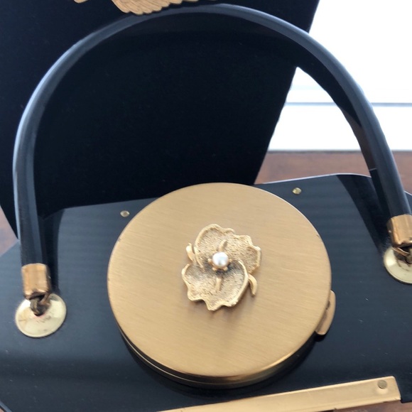 Sam Fink Compact w Cultured Pearl - Picture 2 of 9